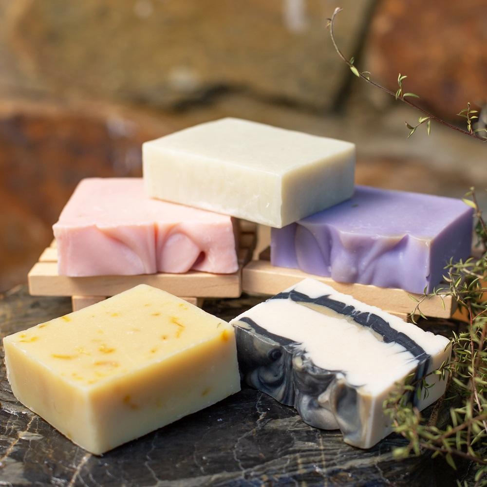 Pohutukawa and Mamaku Organic Soap with Wooden Soap Tray-NZ Native Oils Ltd