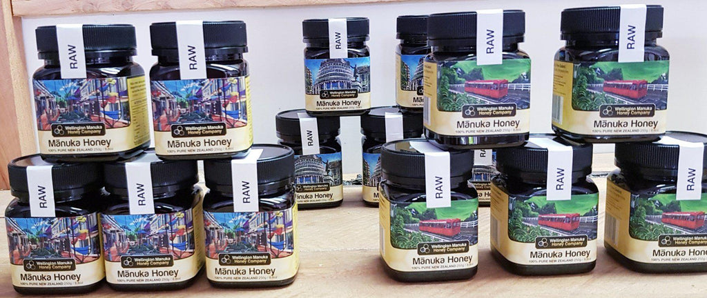 Raw Manuka Honey Gift Box-NZ Native Oils Ltd